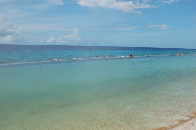 Papagayo Beach Club Pool