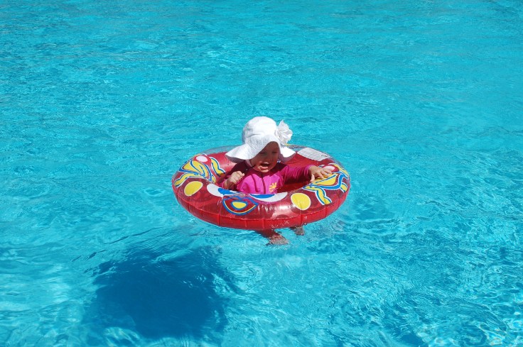 Ahhh, where are my handlers!